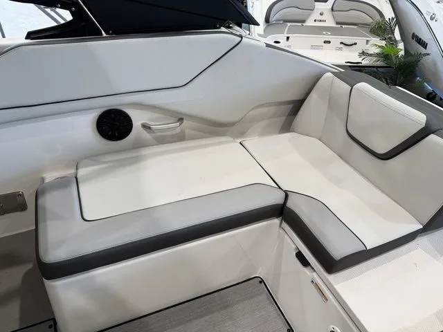 Slide: The Image of Yamaha AR250 2025 - 10