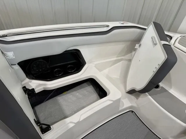 Slide: The Image of Yamaha AR250 2025 - 31