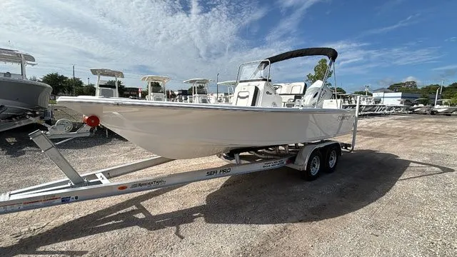 Slide: The Image of Sea Pro 210 Bay 2025 - 15