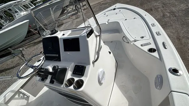 Slide: The Image of Sea Pro 210 Bay 2025 - 7