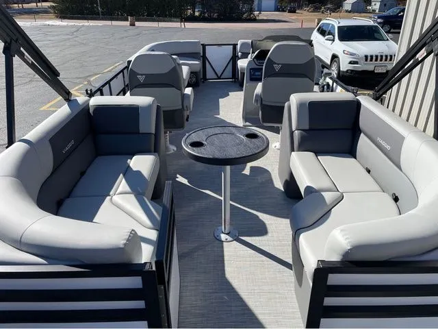 Slide: The Image of Viaggio V22U 2024 - 17