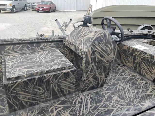 Slide: The Image of Lowe Roughneck 1650SC 2017 - 4