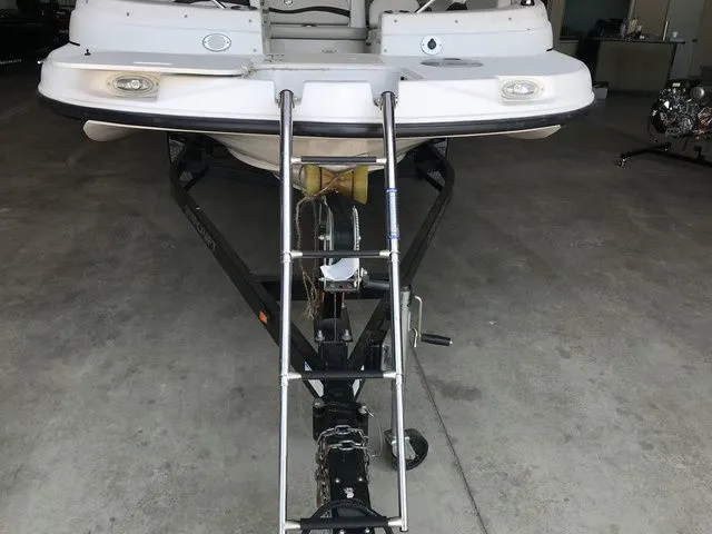 Slide: The Image of Starcraft 2000 Limited 2010 - 16