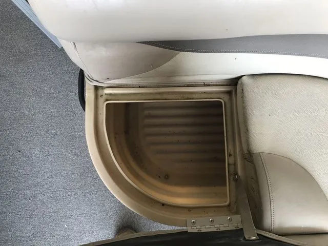 Slide: The Image of Starcraft 2000 Limited 2010 - 24