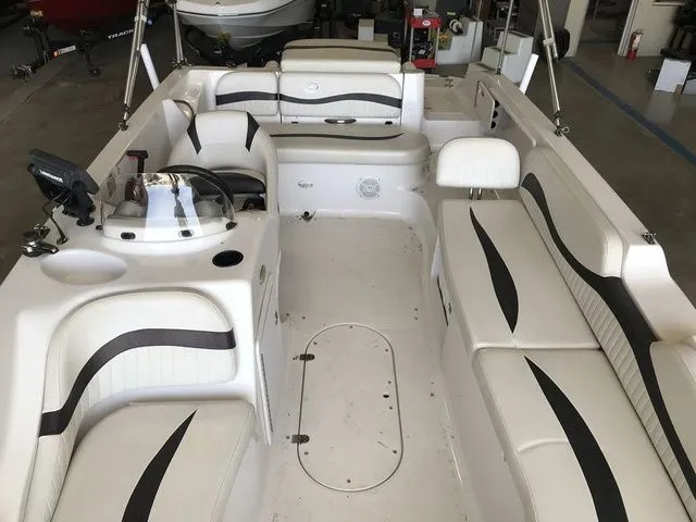 Slide: The Image of Starcraft 2000 Limited 2010 - 4