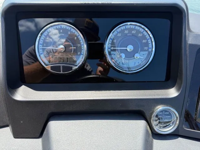 Slide: The Image of Tahoe 2585 VRB 2025 - 15