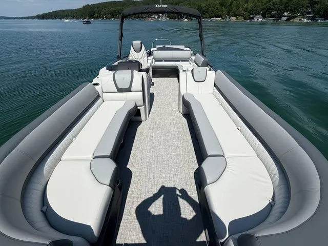 Slide: The Image of Tahoe 2585 VRB 2025 - 21