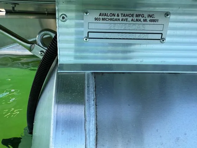 Slide: The Image of Tahoe 2585 VRB 2025 - 25