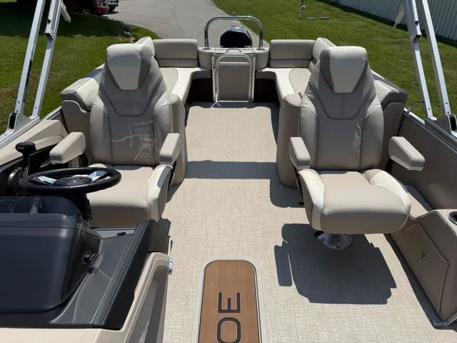 Slide: The Image of Tahoe 2585 Cascade QL 2025 - 14