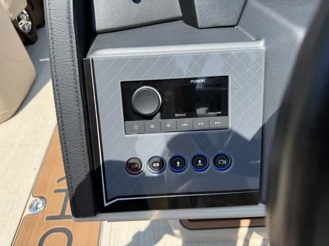 Slide: The Image of Tahoe 2585 Cascade QL 2025 - 18