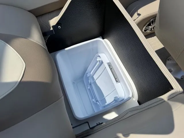 Slide: The Image of Tahoe 2585 Cascade QL 2025 - 24