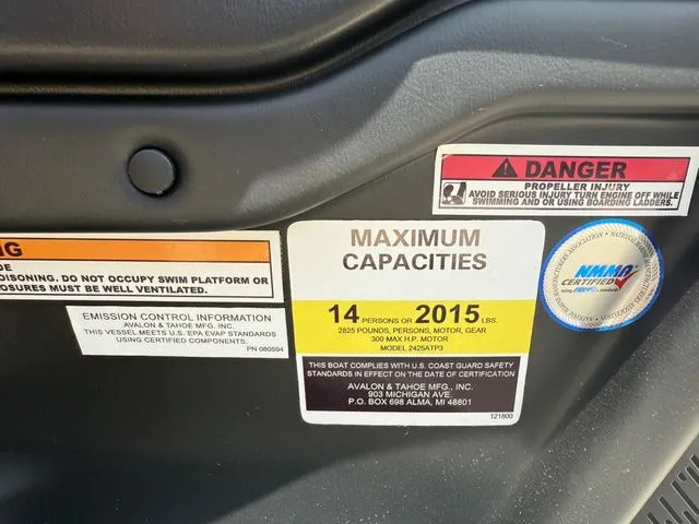 Slide: The Image of Tahoe 2585 Cascade QL 2025 - 27