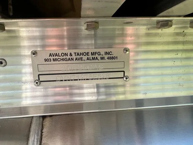 Slide: The Image of Tahoe 2585 Cascade QL 2025 - 30