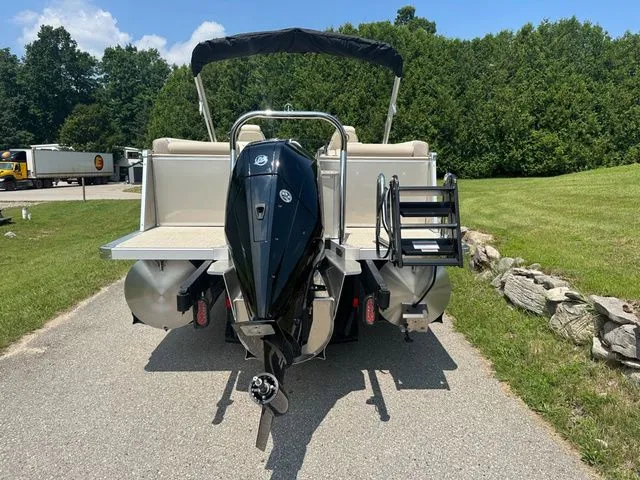 Slide: The Image of Tahoe 2585 Cascade QL 2025 - 5