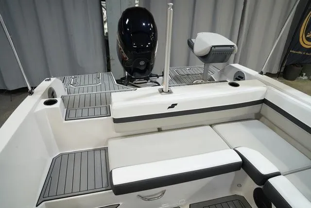 Slide: The Image of Starcraft SVX 211 OB 2026 - 16