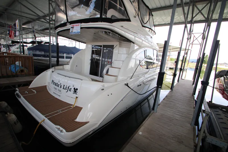 Slide: The Image of Meridian 391 Sedan 2007 - 82