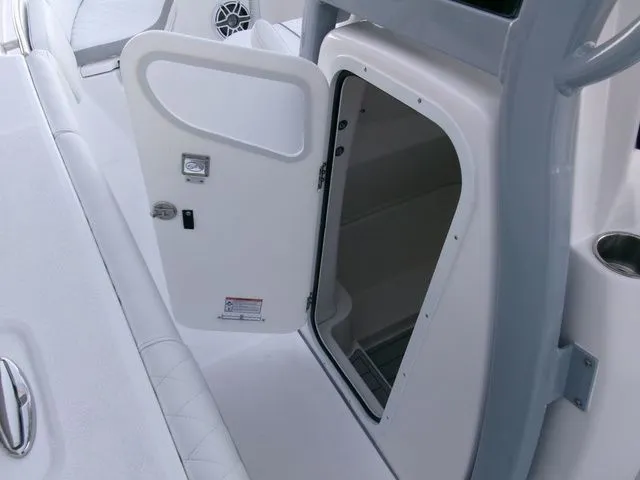 Slide: The Image of Sea Fox 288 Commander 2026 - 20