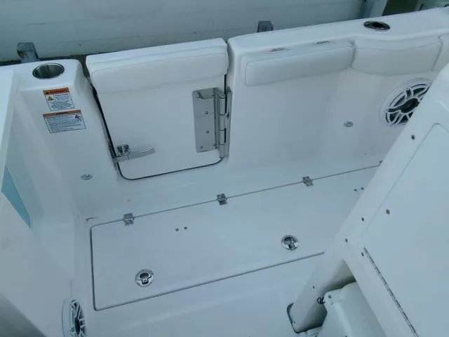 Slide: The Image of Sea Fox 288 Commander 2026 - 42