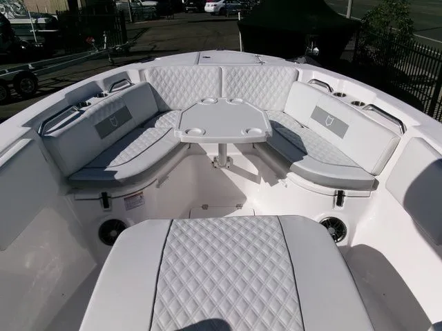 Slide: The Image of Sea Fox 268 Commander 2026 - 7