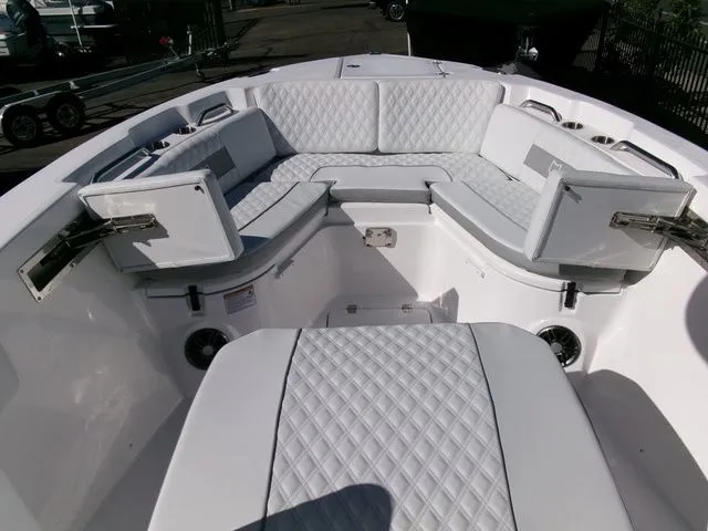 Slide: The Image of Sea Fox 268 Commander 2026 - 8