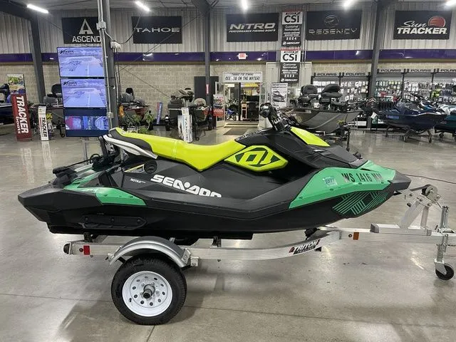 Slide: The Image of Sea-Doo Spark Trixx 2021 - 3