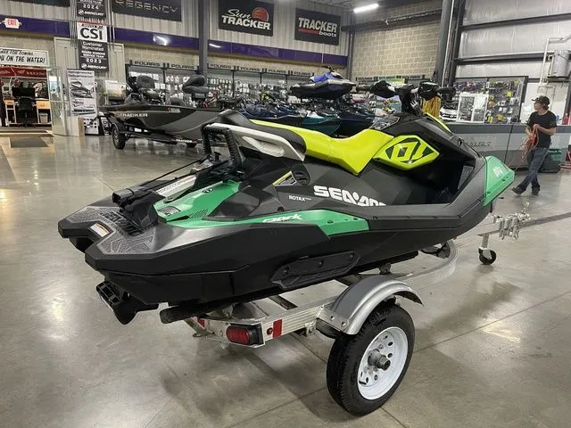 Slide: The Image of Sea-Doo Spark Trixx 2021 - 4