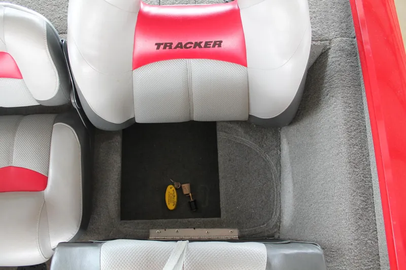 Slide: The Image of Tracker Pro Team 175 TXW 2013 - 14