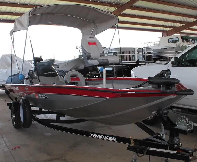 Slide: The Image of Tracker Pro Team 175 TXW 2013 - 18