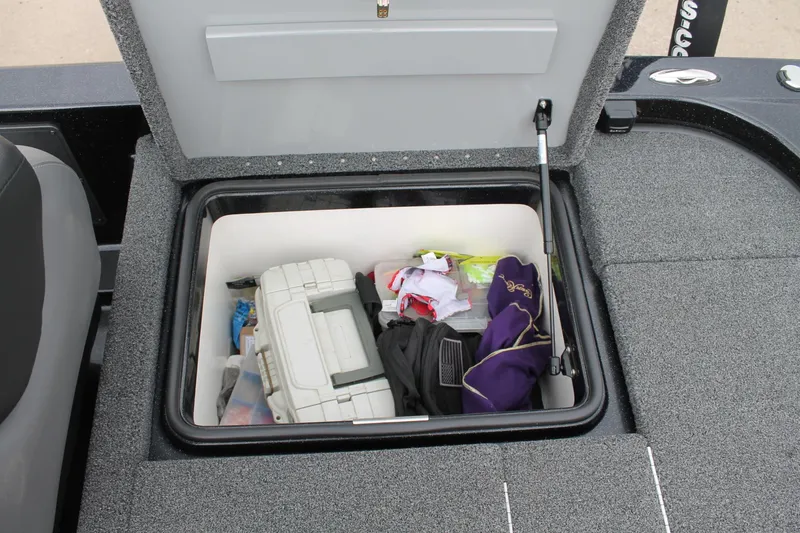 Slide: The Image of Caymas CX18SS 2022 - 12