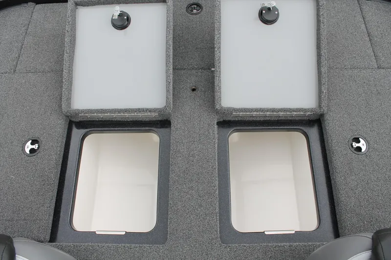 Slide: The Image of Caymas CX18SS 2022 - 30