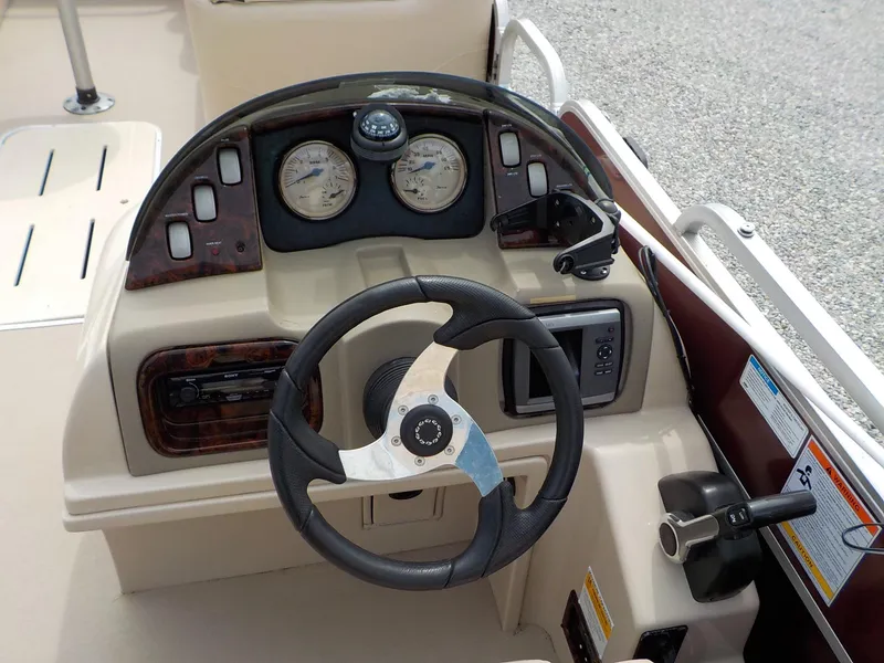 Slide: The Image of G3 LX3 22 C 2012 - 19