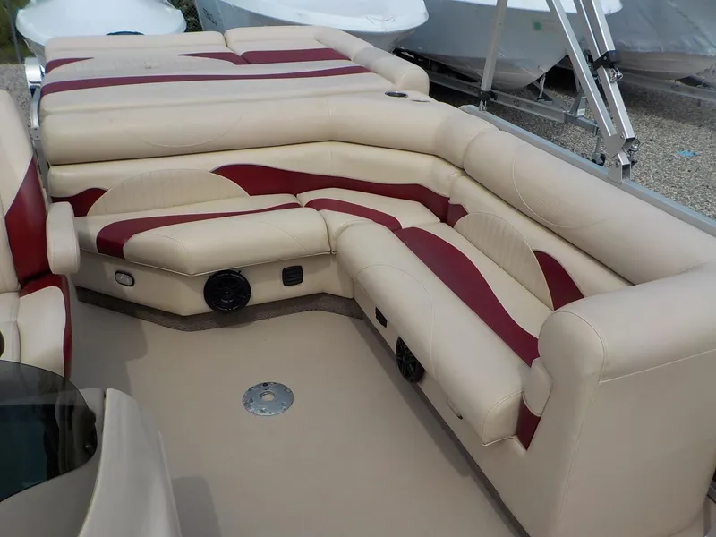 Slide: The Image of G3 LX3 22 C 2012 - 5