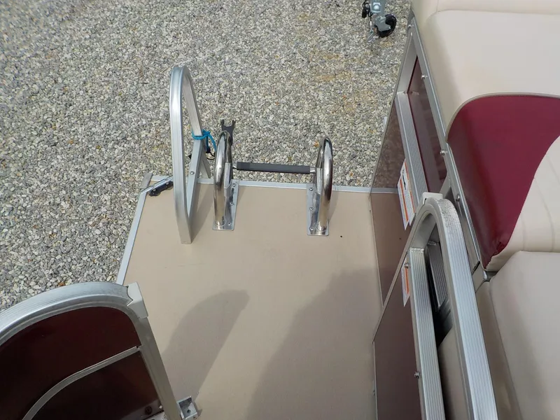 Slide: The Image of G3 LX3 22 C 2012 - 8