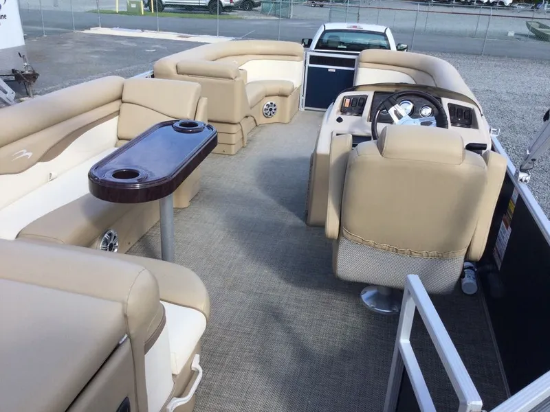 Slide: The Image of Bennington 22SLXDF 2016 - 11