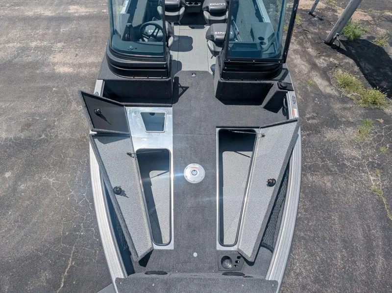 Slide: The Image of 2026 Lund 2075 Impact XS Arctic White In stock waconda boats - 6