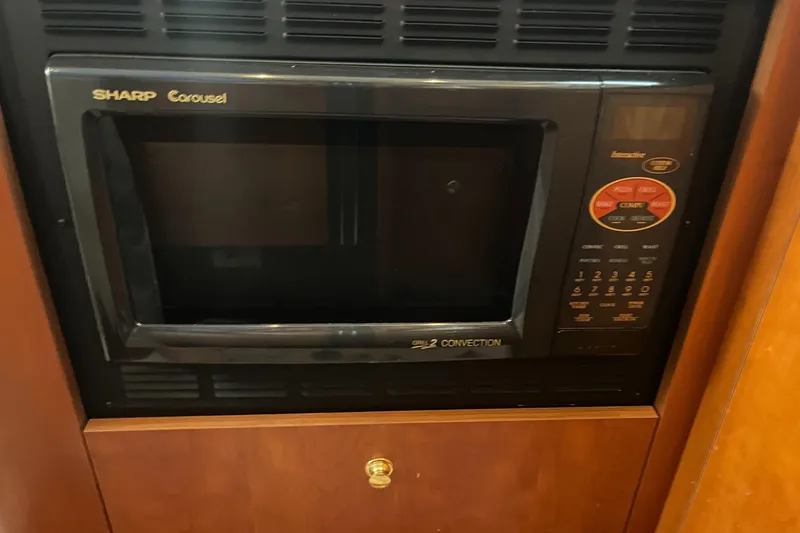 Slide: The Image of Cruisers 4450 Express Motoryacht 2000 - 106