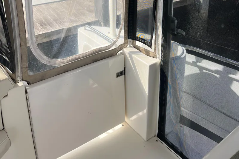 Slide: The Image of Cruisers Yachts 4450 Express Motoryacht 2000 - 52