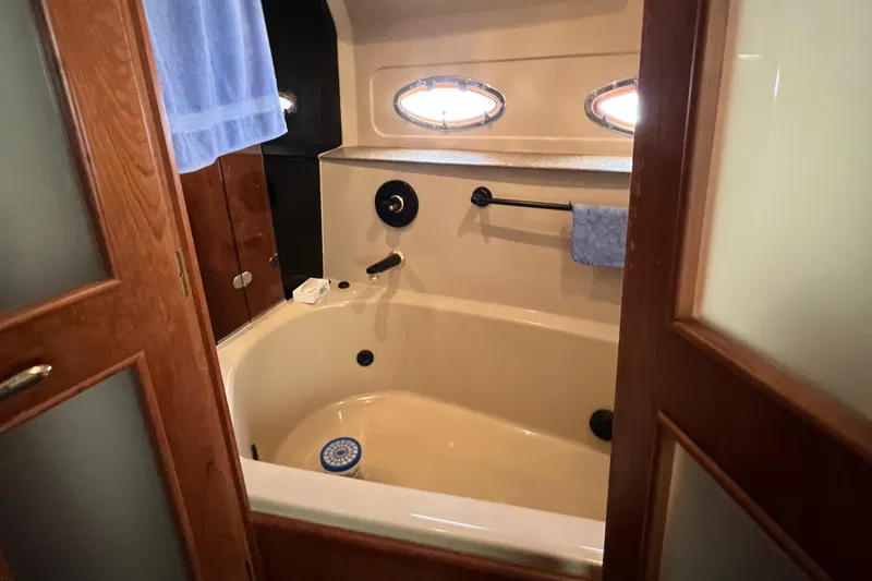 Slide: The Image of Cruisers Yachts 4450 Express Motoryacht 2000 - 97