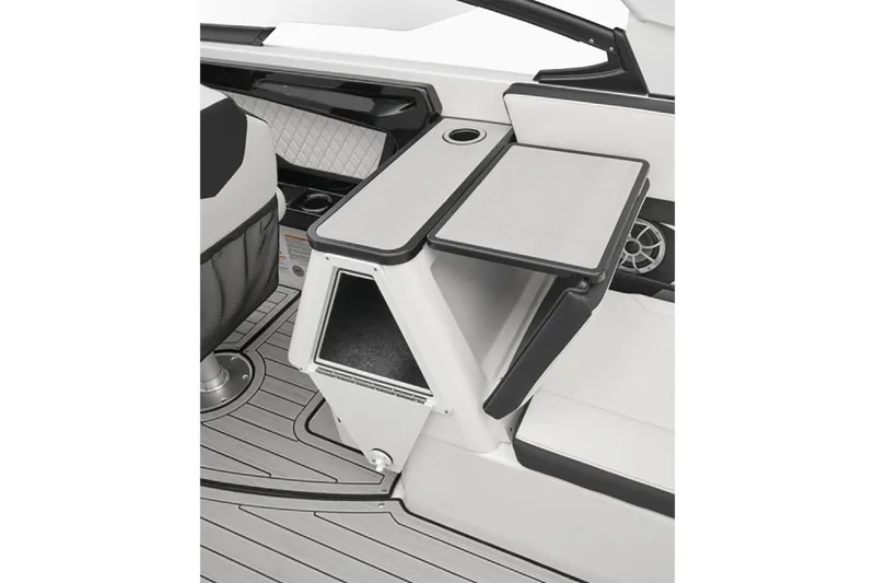 Slide: The Image of Yamaha 252S 2025 - 4