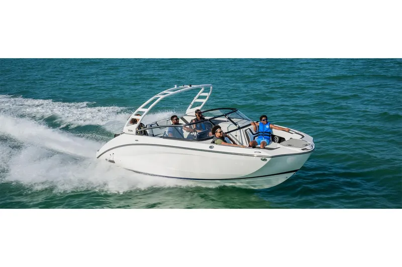 Slide: The Image of Yamaha 252S 2025 - 8