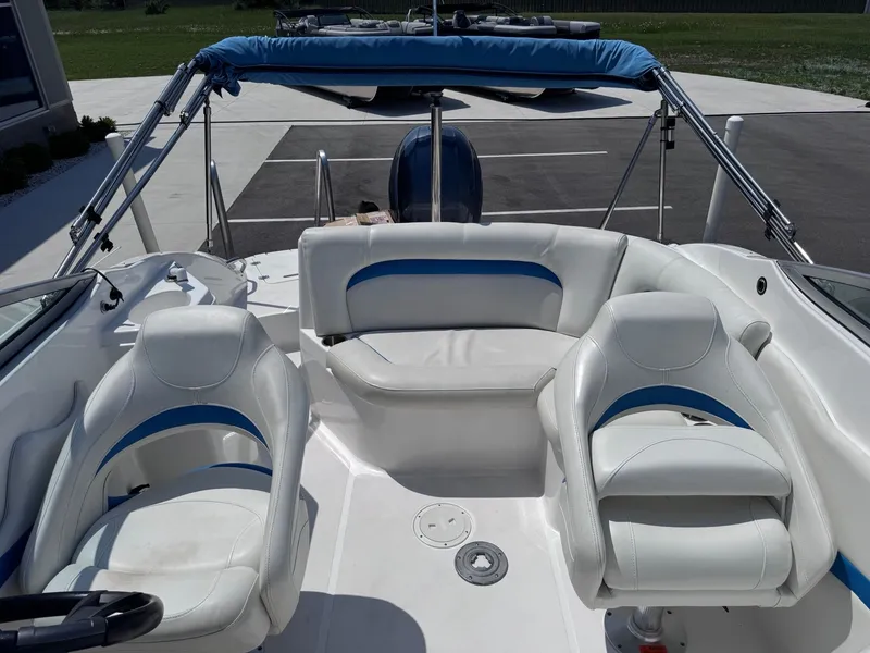 Slide: The Image of Hurricane SunDeck 2200 2014 - 6