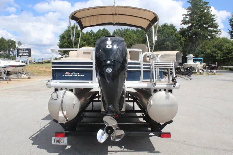 Slide: The Image of Tracker Fishin Barge 22 DLX 2023 - 5