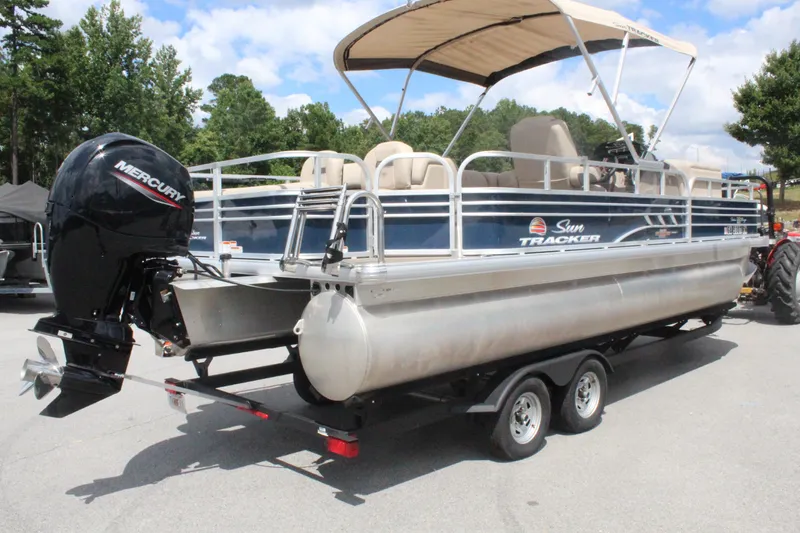 Slide: The Image of Tracker Fishin Barge 22 DLX 2023 - 6