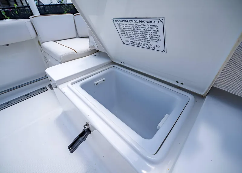 Slide: The Image of Sea Hunt Ultra 265 SE 2021 - 10