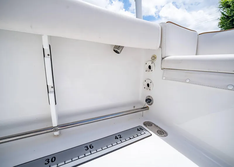 Slide: The Image of Sea Hunt Ultra 265 SE 2021 - 12