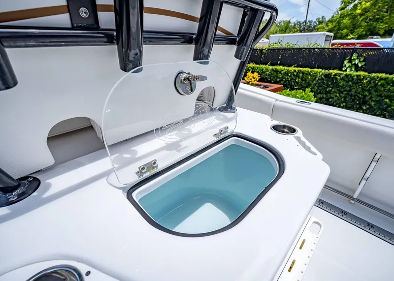 Slide: The Image of Sea Hunt Ultra 265 SE 2021 - 16