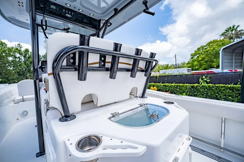 Slide: The Image of Sea Hunt Ultra 265 SE 2021 - 17