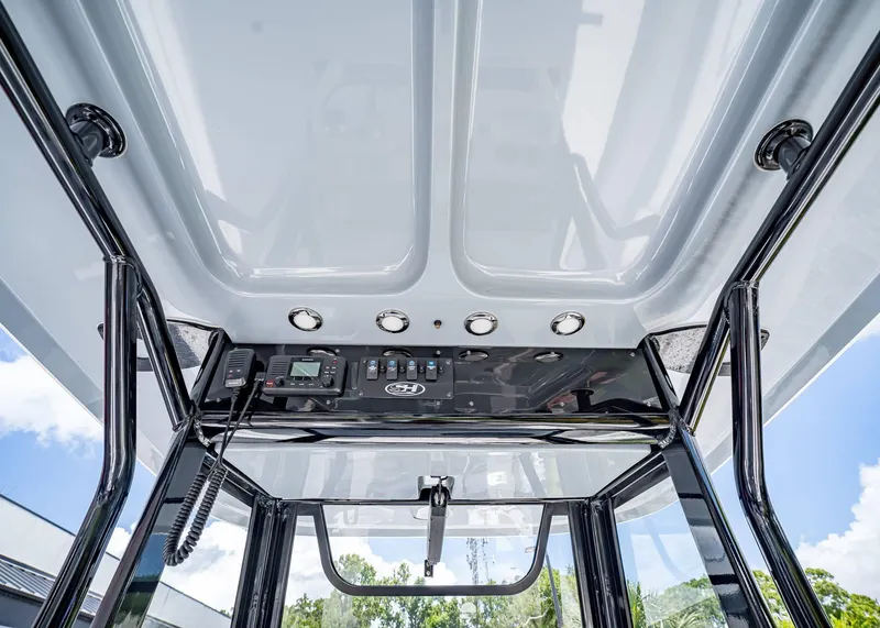 Slide: The Image of Sea Hunt Ultra 265 SE 2021 - 25