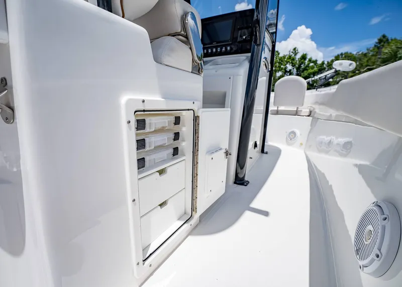 Slide: The Image of Sea Hunt Ultra 265 SE 2021 - 28