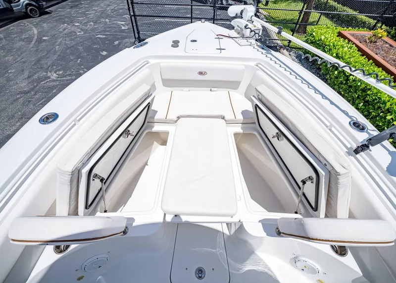 Slide: The Image of Sea Hunt Ultra 265 SE 2021 - 38